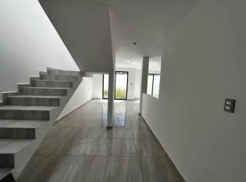 1 · Casa en Venta en Privada Zibari