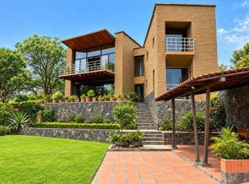 Casa de 3 habitaciones, Tepoztlán · Hermosa Casa en Venta Muy Cerca de Tepoztlan y Amatlan de Quetzalcoatl Morelos. $8,950,000