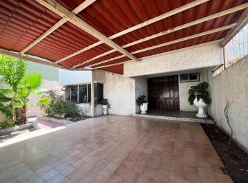 Casa · 294m² · 4 Recámaras · 2 Estacionamientos · Casa y Local Comercial en Venta – Col. El Esterito, La Paz, B. C. s. - (4)