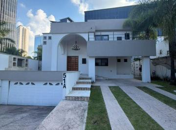 Casa en condominio de 4 habitaciones, Zapopan · Casa en Venta en Pontevedra, Puerta de Hierro