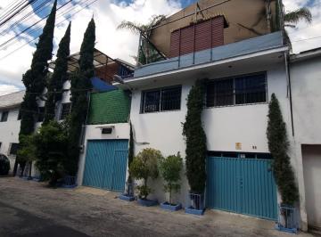 Casa de 4 habitaciones, Gustavo A. Madero · ¡Casa Multifuncional con Bodega/estacionamiento Para 6 Autos + 2 Depas y Roof Garden!