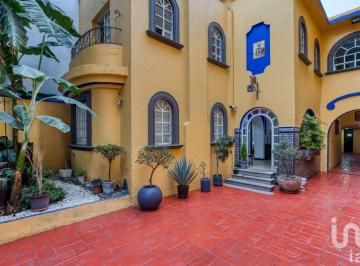 Casa · 239m² · 9 Recámaras · 4 Estacionamientos · Casa en Renta Col. Cuauhtemoc Cdmx