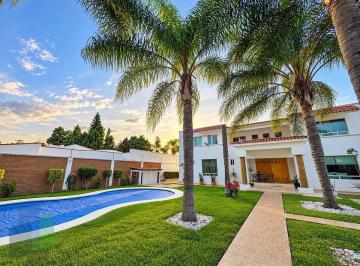 826b77f5c52d68db359aa76f2d902dff764db7515f8e5707c79e6a2f36fd264c · Casa en Venta con 5 Recámaras y Alberca Zona Colinas del Bosque Corregidora