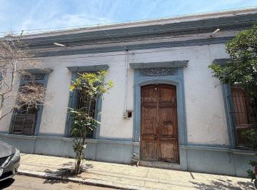 Casa · 300m² · 12 Recámaras · 1 Estacionamiento · Casa en Venta en El Centro Histórico de Guadalajara