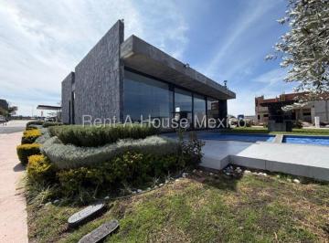 Casa en condominio de 4 habitaciones, El Marqués · Casa en Venta en Rodanta
