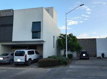Casa en condominio de 3 habitaciones, San Pedro Tlaquepaque · Se Renta Casa en Tossa Residencial