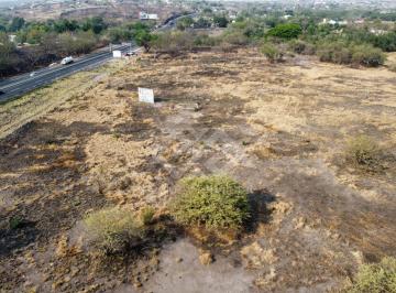 Terreno / Lote · 171309m² · Terreno en Venta, en Xochitepec Morelos, Al Sur de Cuernavaca, Sobre La Carretera Principal