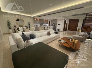 Casa · 486m² · 3 Estacionamientos · Venta Casa Isla Dorada Cancun