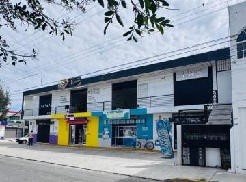 Edificio · 466m² · 10 Estacionamientos · Plaza Comercial + Terreno Adjunto