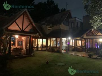 Casa · 322m² · 3 Recámaras · 3 Estacionamientos · Casa en Renta en Tlalpan