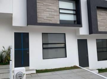 Casa de 3 habitaciones, Morelia · Casa en Renta en Quinta Cantera III