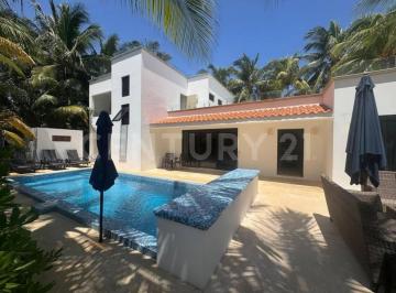 Foto 1 · Residencia de Lujo con Alberca Privada en Playacar Fase I | Playa del Carmen