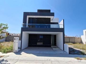 Casa en condominio de 4 habitaciones, Aguascalientes · Cz - Casa en Condominio de 126 m² con 4 Recámaras en Venta en Vilanova Residencial