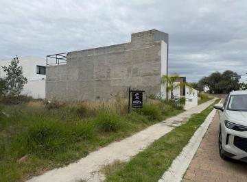 Terreno / Lote · 126m² · Terreno en Condominio Santa Bárbara