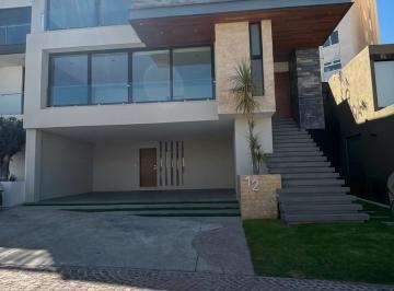 Casa de 3 habitaciones, San Luis Potosí · Hermosa Casa en Venta Bien Distribuida Localizada en Sierrazul Residencial
