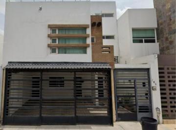 Casa de 3 habitaciones, Monterrey · Casa en Venta en Monterrey Nuevo Leon