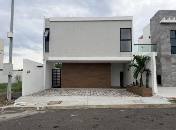 Casa · 155m² · 3 Recámaras · 2 Estacionamientos · Casa en Venta Lomas del Mediterraneo Alvarado Veracruz