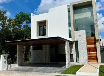Casa · 297m² · 4 Recámaras · Casa en Venta Via Cumbres Cancun