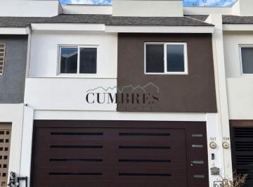 Casa de 3 habitaciones, Monterrey · Casa Amueblada de Tres Niveles en Renta en Puerta de Hierro - Cumbres