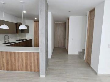 8225dac30ce9d8a5f751d7125cfb5042c5c4fa4c9010bfeb47b73b8a79e442d3 · Casa en Venta en Coto Altanza Solares Zapopan con Roof Garden