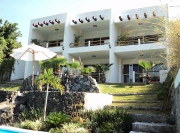 Casa · 436m² · 6 Recámaras · 6 Estacionamientos · Lomas de Cuernavaca Condominio - Clave Rcc659