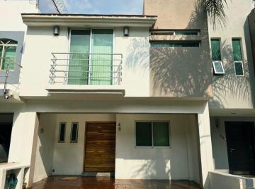 Casa en condominio de 2 habitaciones, Zapopan · Casa en Condominio con Excelente Ubicacion, de Dos Plantas a Dos Cuadras del Telmex