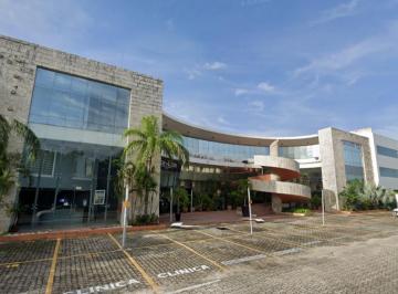 Local comercial · 45m² · 2 Estacionamientos · Local Ubicado en Av Aviación.