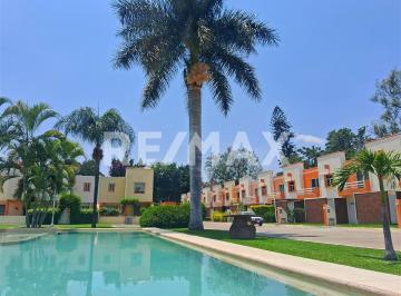 Casa · 117m² · 3 Recámaras · 2 Estacionamientos · Casa en Venta en Morelos, Oacalco, Yautepec
