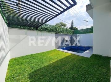Casa · 153m² · 3 Recámaras · 1 Estacionamiento · Casa en Venta en Morelos, Lomas de Cocoyoc