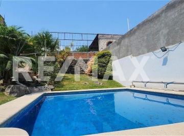 Casa · 166m² · 2 Recámaras · 2 Estacionamientos · Casa en Venta en Morelos, Altos de Oaxtepec