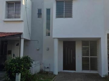 Casa de 2 habitaciones, San Pedro Tlaquepaque · Casa en Loreto Salvaterra