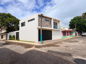 Casa · 172m² · 3 Recámaras · 2 Estacionamientos · Casa en Venta Primero de Mayo Sur Boca del Rio Veracruz