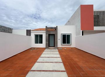 Casa · 94m² · 2 Recámaras · 2 Estacionamientos · Casa en Venta Lomas del Mediterraneo Alvarado Veracruz