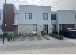 Casa · 189m² · 3 Recámaras · Casa en Renta Condominio "Alondra" Altos Juriquilla Queretaro