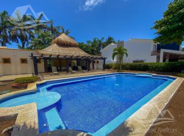 Casa · 600m² · 3 Recámaras · Casa en Venta Isla Dorada Cancún