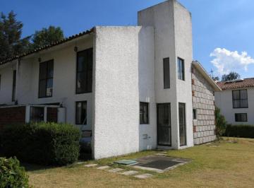 Casa · 220m² · 2 Recámaras · 2 Estacionamientos · Casa en Venta en Xochimilco