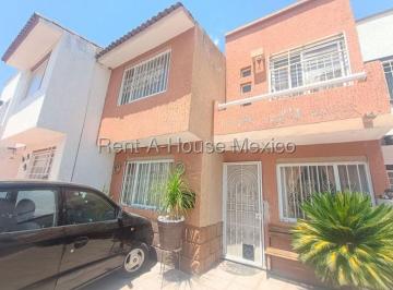 Casa en condominio de 3 habitaciones, Corregidora · Casa en Venta con Recamara en Pb y 3 Recamaras, El Pueblito Gpt1285