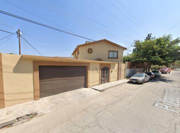 Casa de 4 habitaciones, Juárez · Casa en Venta en La Colonia Monumental, Cd Juarez, Chihuahua