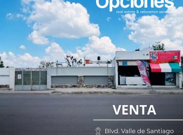 Casa uso de suelo de 4 habitaciones, Salamanca · Casa en Venta con Locales Comerciales en Blvd. Valle de Santiago