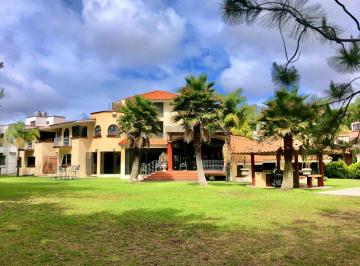 Casa de 5 habitaciones, Pachuca · Casa en Venta Club de Golf Pachuca