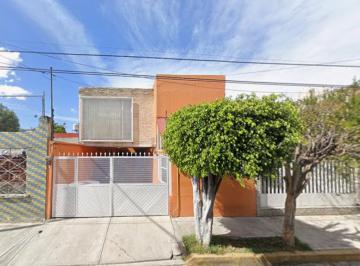Casa de 3 habitaciones, Gustavo A. Madero · Casa en Venta Zacatenco