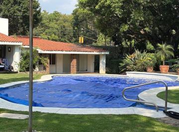 0e74223fdc124d3bcc12aef3cca6822f457a6afb7fd727ef89d56d382f9e3b43 · Casa en Condominio con Alberca en Vista Hermosa