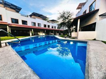 Casa de 3 habitaciones, Xochitepec · Casa con Roof Garden, 3 Habitaciones y Alberca Común en Residencial Arroyo
