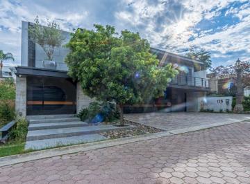 Casa de 4 habitaciones, León · Casa de 1000 m² con 4 Recámaras en Venta en Cumbres del Campestre