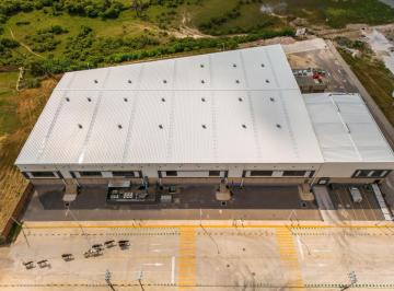 Nave industrial · 1942m² · 3 Estacionamientos · Nave en Renta en Zona Technology Park
