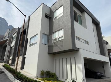 Foto 1 · Casa en Renta, Cumbres Elite, Monterrey, Nuevo León.
