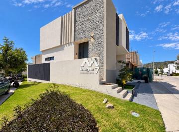 Casa de 4 habitaciones, Tlajomulco de Zúñiga · Moderna Casa en Renta en El Eden Zona Bosques de Santa Anita