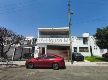 Casa de 3 habitaciones, Corregidora · Venta - Casa Remodelada en Misión Mariana, Corregidora, Querétaro