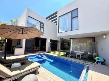 Casa en condominio de 4 habitaciones, Querétaro · Casa en Venta de Lujo con Alberca en El Campanario