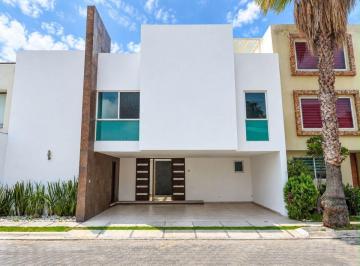 Casa de 4 habitaciones, San Andrés Cholula · Casa en Venta en Residencial San Ángel
